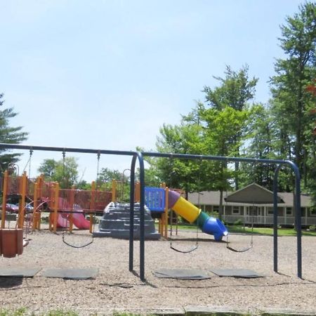 The Family Getaway Villa Tobyhanna Exterior photo