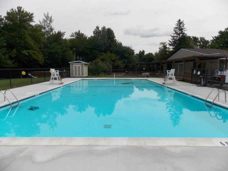 The Family Getaway Villa Tobyhanna Exterior photo
